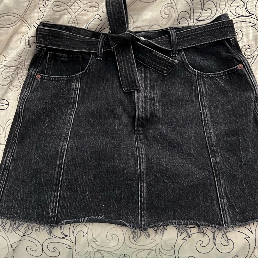 Abercrombie and Fitch Black Denim Skirt Size 12